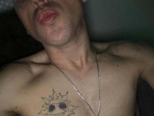 SmileBrian - Live porn &amp; sex cam - 19106574