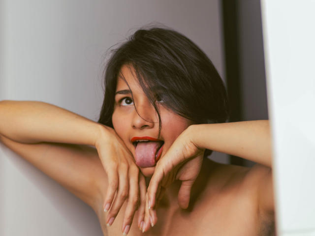 MiaLeblanc - Live porn &amp; sex cam - 19107838