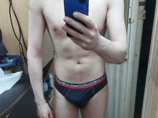 VladZhig - Live porn &amp; sex cam - 19108398