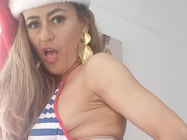 Maghenta - Live porn &amp; sex cam - 19112490