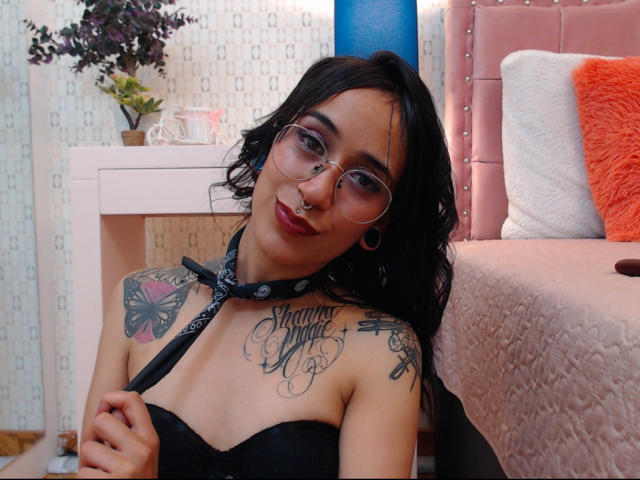 ZaraJoy - Live porno og sexkamera - 19113150