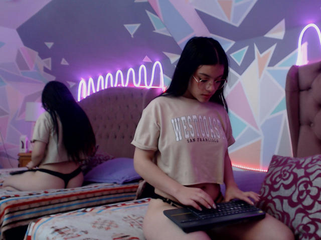 GabyGolden - Live Sex Cam - 19114826