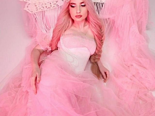 ElzaKom - Live porn &amp; sex cam - 19115526