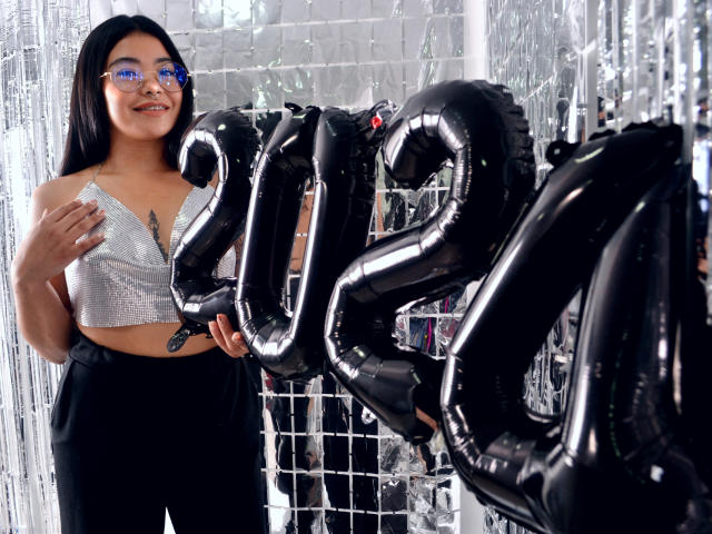 EmmaRuiz - Live porn &amp; sex cam - 19118006