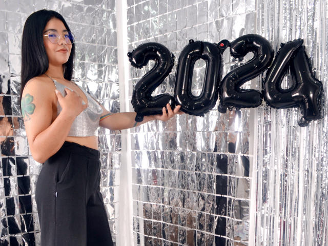 EmmaRuiz - Live porn &amp; sex cam - 19118010