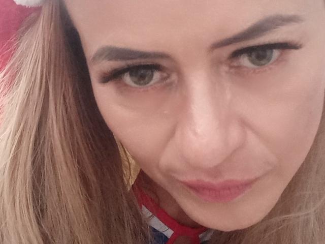 Maghenta - сексуальная веб-камера в реальном времени - 19124402