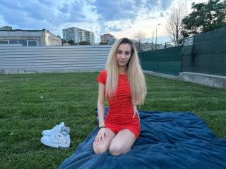 SkylarRedstone - Live porn &amp; sex cam - 19125414