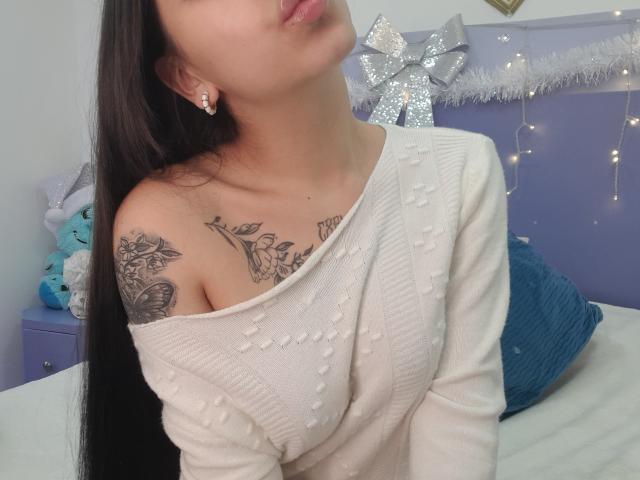 ChanelDeRosee - Live sex cam - 19126862