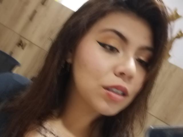 RebeccaSimmons - Live porn &amp; sex cam - 19127630