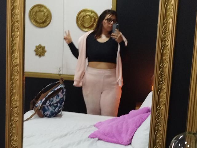 RebeccaSimmons - Sexe cam en vivo - 19127650