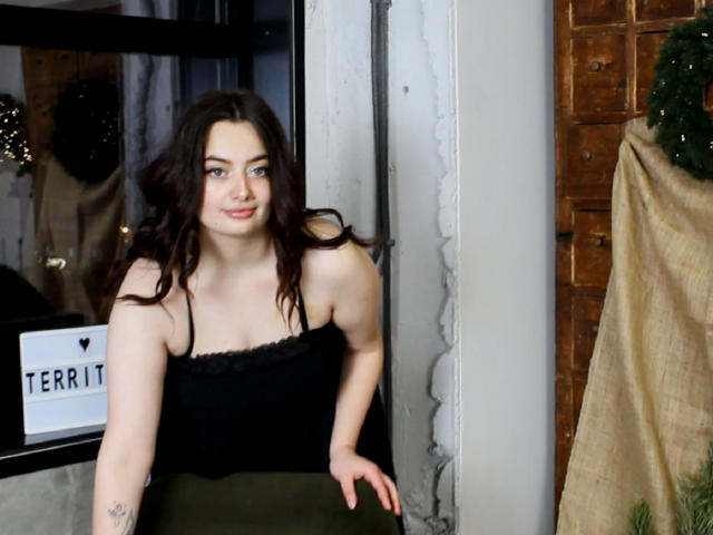 MilanaPrice - פורנו בשידור חי ומצלמת סקס - 19132506