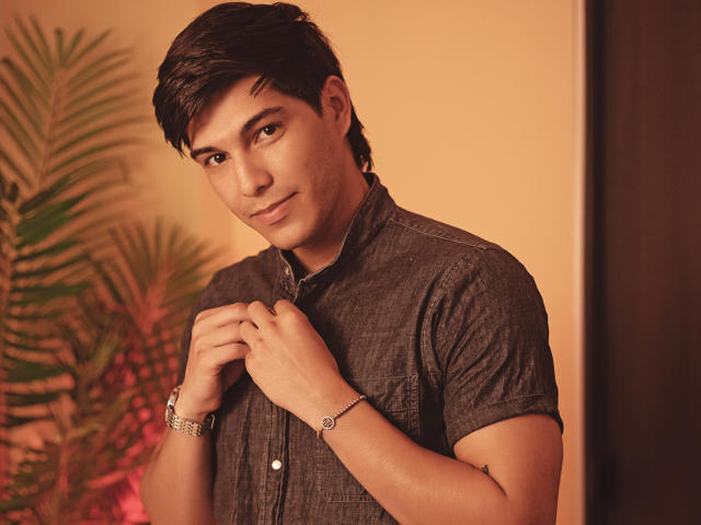 KarimFerrer - Camera khiêu dâm &amp; quyến rũ trực tiếp - 19135362