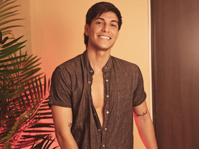KarimFerrer - Live porn &amp; sex cam - 19135366