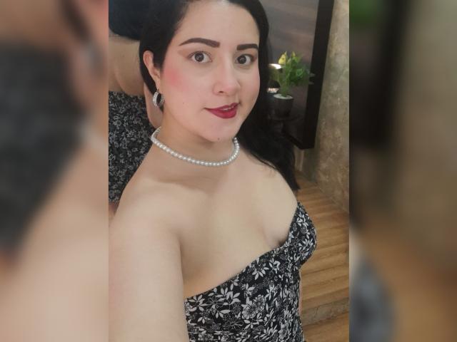 BellaGardner - Live porn &amp; sex cam - 19146374