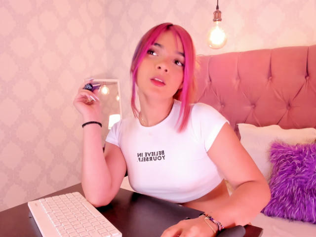 EmilieXGray - Sexe cam en vivo - 19148250