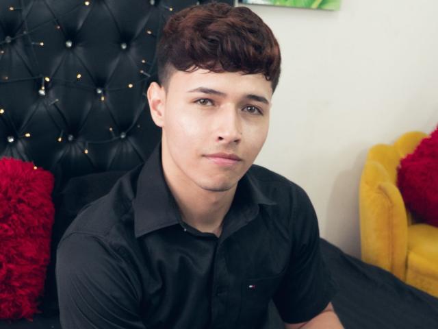 LiamAndrews - Sexe cam en vivo - 19148610