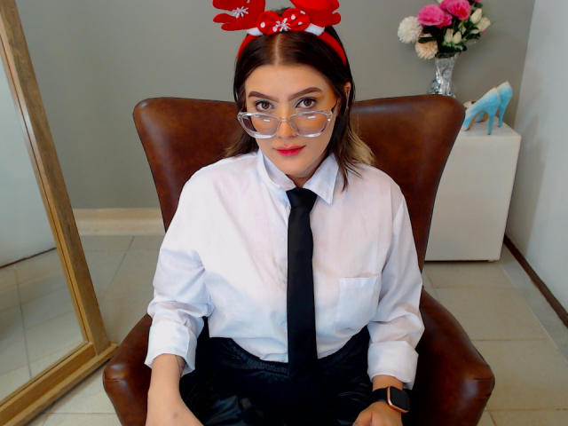 KimSummer - Live porn &amp; sex cam - 19153790