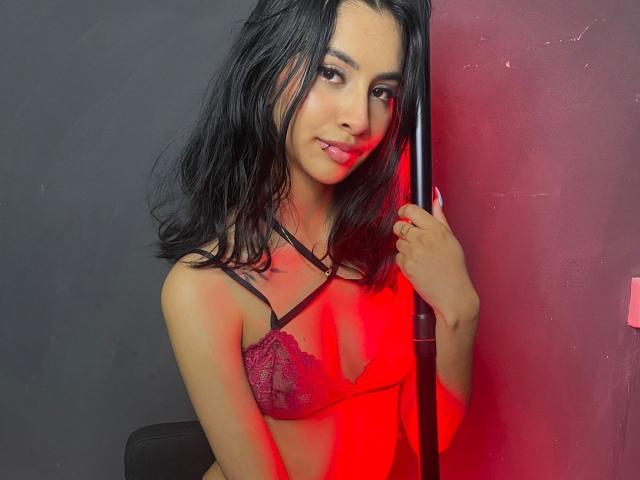 ViolettaBrown - Sexe cam en vivo - 19161166