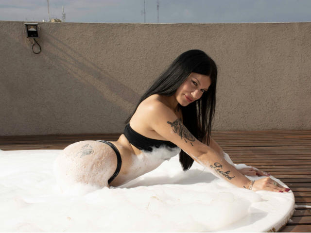 MirandaVega - Live porn &amp; sex cam - 19163586