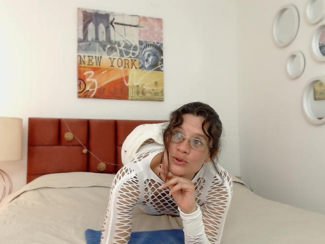 SereneClarks - Sexe cam en vivo - 19174902