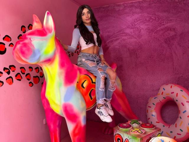 MissAntonella69 - Live sexe cam - 19179546