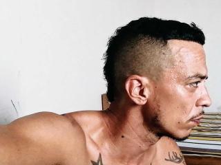 EmilianoVerga - Sexe cam en vivo - 19179570