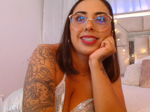 ChloeMarss - 라이브 포르노 &amp; 섹스 캠 - 19180238