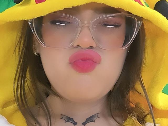 KimSummer - Live Sex Cam - 19183642