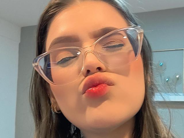 KimSummer - Live porn &amp; sex cam - 19183686