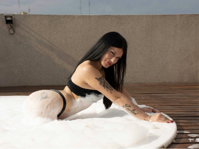 MirandaVega - Live sex cam - 19183746