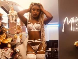 MaluHot - Live porn &amp; sex cam - 19184382
