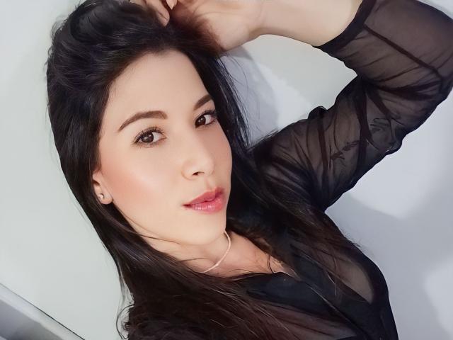 LauraaVelez - Live porn &amp; sex cam - 19184954