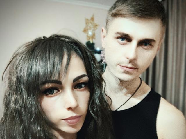 AminaAndDavis - Live sex cam - 19186822