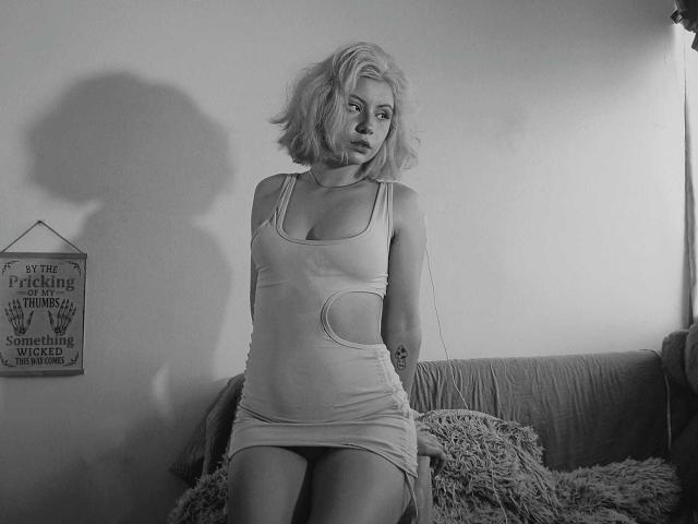 EmmacMoon - Camera khiêu dâm &amp; quyến rũ trực tiếp - 19187558