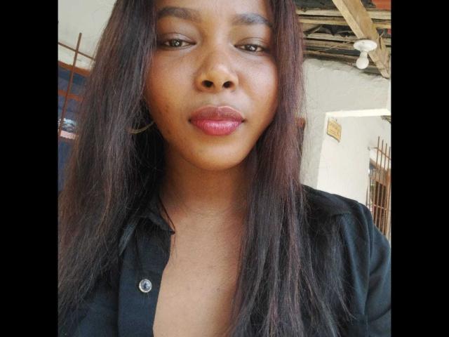 EmiraHot - Live sexe cam - 19188610