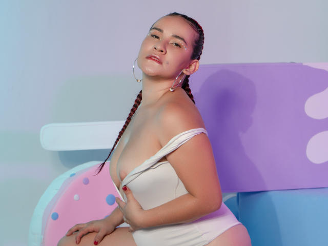 ManuelaTompson - Porno na żywo i seks kamera - 19190894