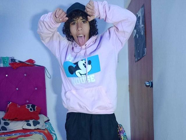 AleBoobs - Live porn &amp; sex cam - 19194522