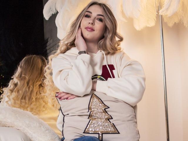 KaleyReed - сексуальная веб-камера в реальном времени - 19199606