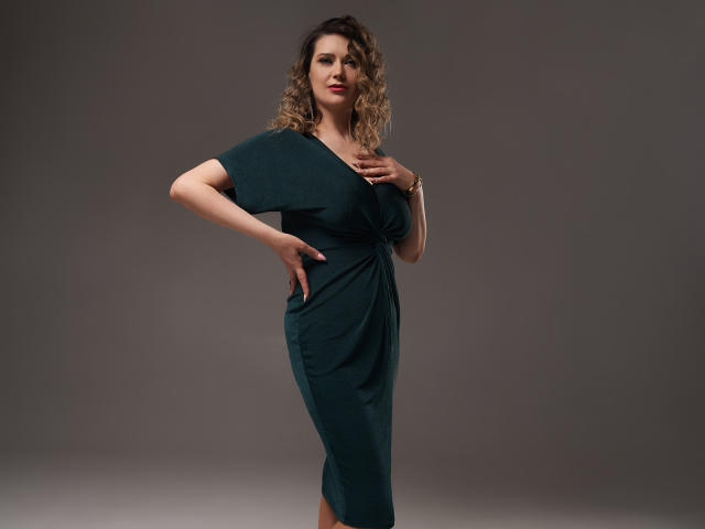 AmaliaSwanson - Sexe cam en vivo - 19203694