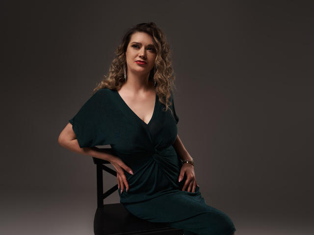 AmaliaSwanson - Sexe cam en vivo - 19203698