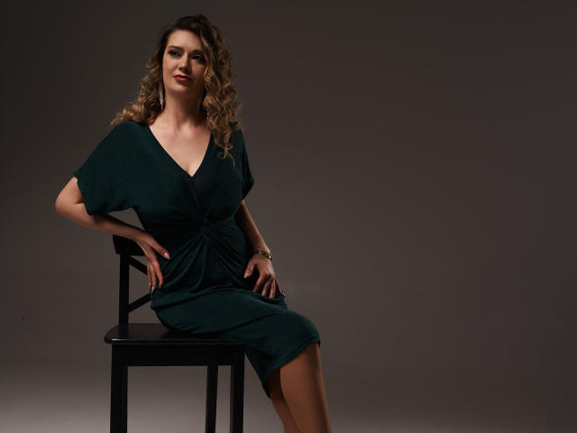 AmaliaSwanson - Sexe cam en vivo - 19203702