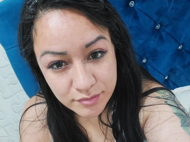 LuciIanaDiaZ - Live sex cam - 19206878