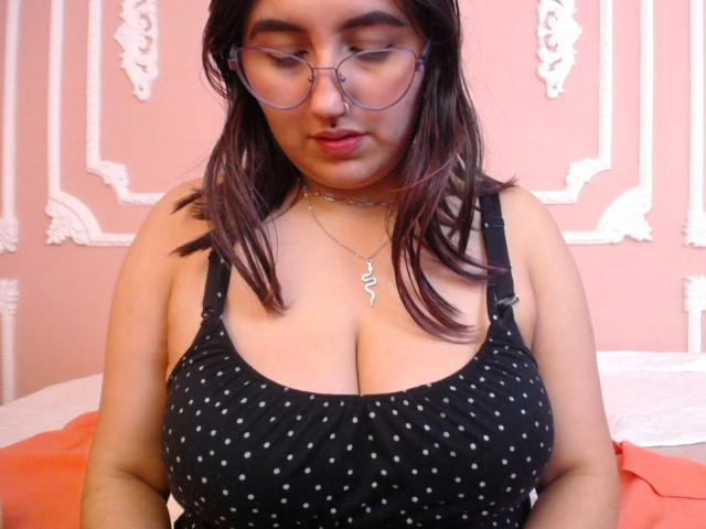 AlejaLoaizaa - Live porn &amp; sex cam - 19212046