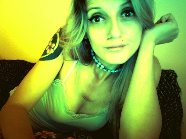 MissCherryOnTop - Live porn &amp; sex cam - 19212082