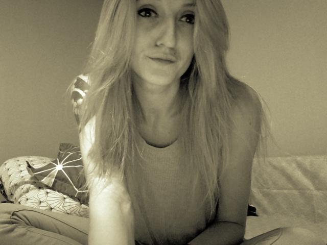 MissCherryOnTop - Sexe cam en vivo - 19212094