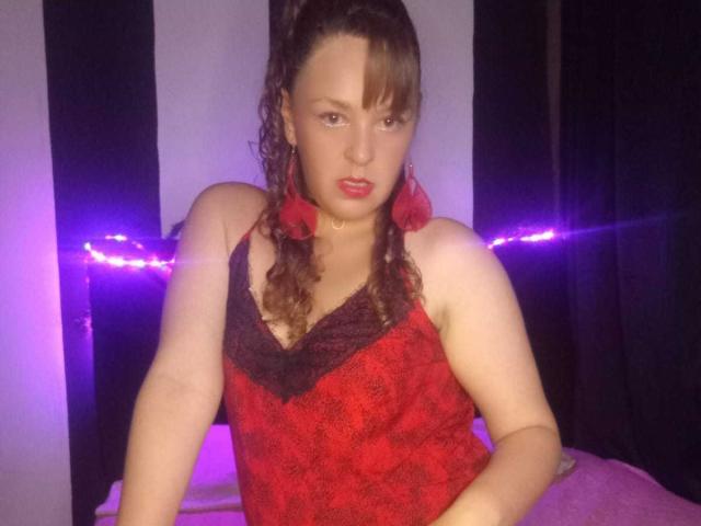 AmandaHotL - Live porn &amp; sex cam - 19219194