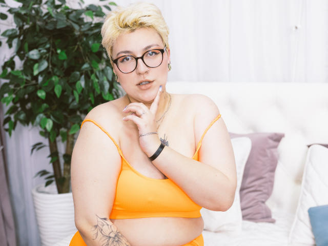 TrixCoven - Live porn &amp; sex cam - 19223582