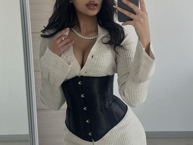 MikaCutie - сексуальная веб-камера в реальном времени - 19232590