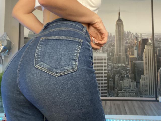 AlicePrings - Live porn &amp; sex cam - 19234678