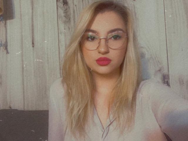 BrigitteW - Live porn &amp; sex cam - 19235494